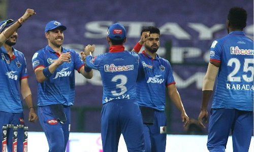 ഹൈദരാബാദിനെ പിടിച്ചു കെട്ടി റബാദ; ഡൽഹിക്ക്​ ജയിക്കാൻ 163