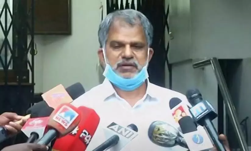 നമ്പൂതിരി സംബന്ധത്തിന് പോകുംപോലെ പ്രതിപക്ഷ നേതാക്കൾ രാത്രികളിൽ ആശുപത്രി തിരക്കി നടക്കുന്നു -എ. വിജയരാഘവൻ നമ്പൂതിരി സംബന്ധത്തിന് പോകുംപോലെ പ്രതിപക്ഷ നേതാക്കൾ രാത്രികളിൽ ആശുപത്രി തിരക്കി നടക്കുന്നു -എ. വിജയരാഘവൻ