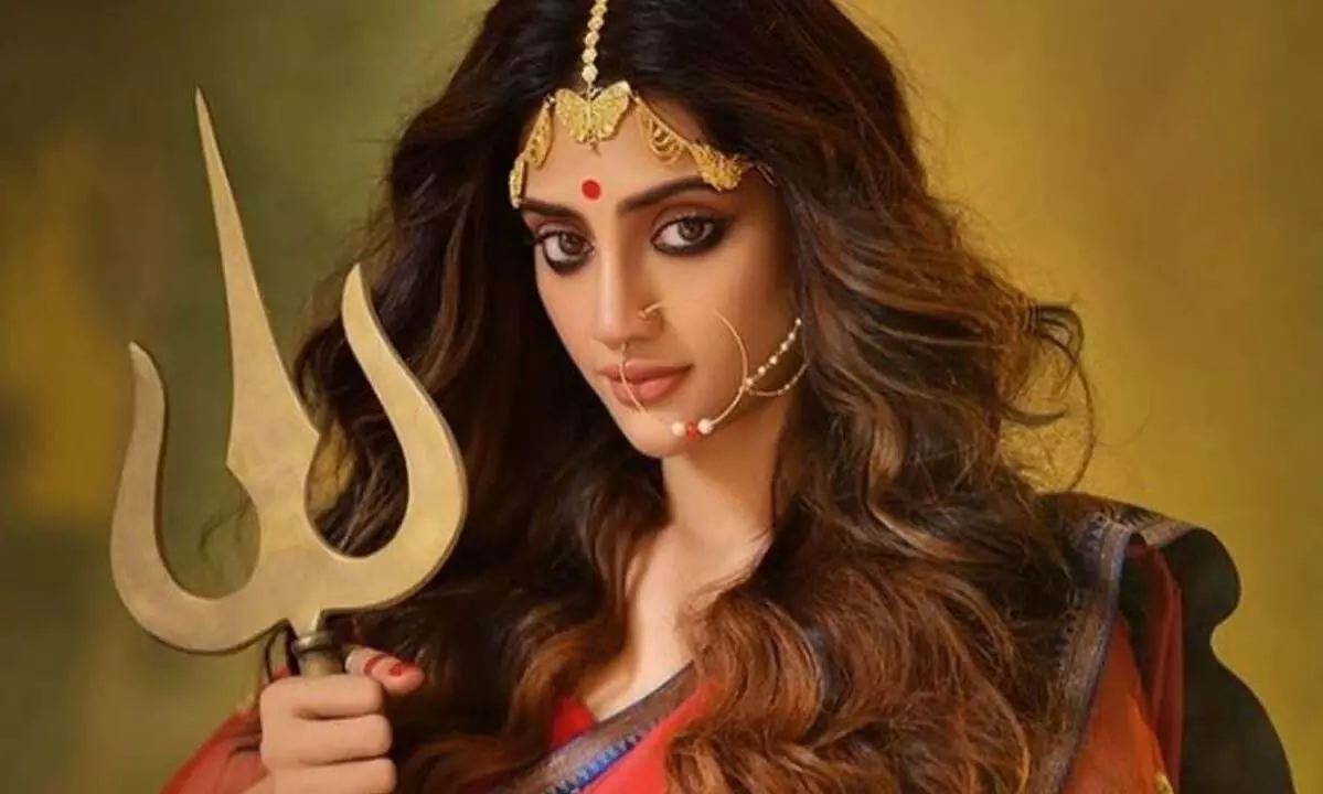 ദുർഗയായി ഫോ​​േട്ടാ ഷൂട്ട്​; തൃണമൂൽ എം.പി നുസ്രത്ത്​ ജഹാ​ന്​ വധഭീഷണി