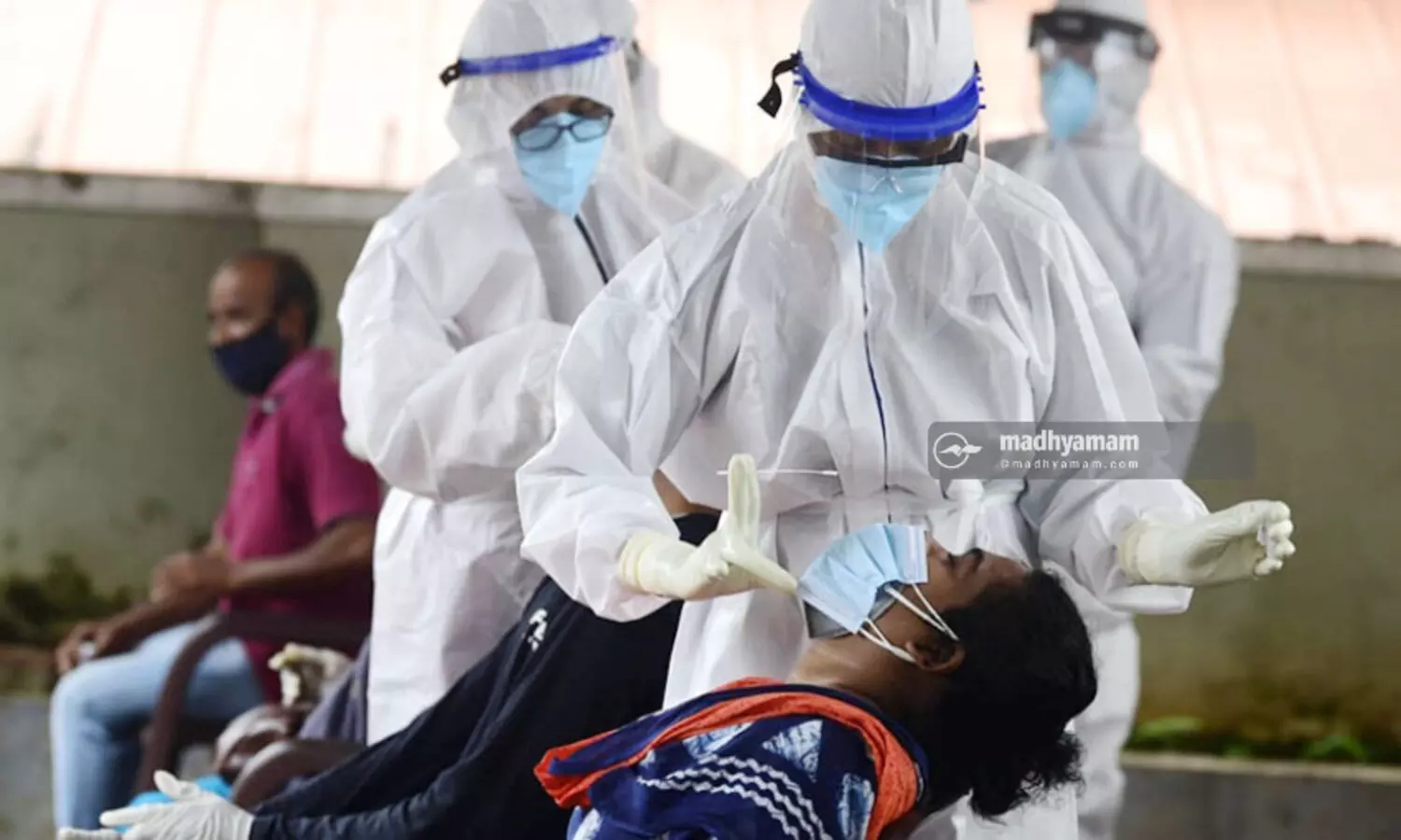 സംസ്ഥാനത്ത്​ ബുധനാഴ്​ച 8830 പേർക്ക്​ കോവിഡ്; 7695 പേര്‍ക്ക് രോഗം സമ്പര്‍ക്കത്തിലൂടെ