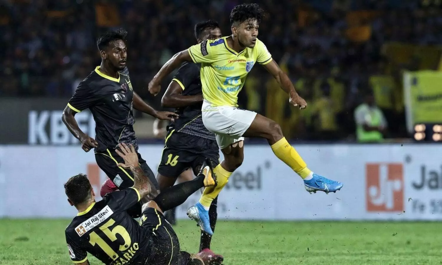 ബ്ലാസ്​റ്റേഴ്സ് എ​െൻറ വീടാണ്, ഇവിടം വിട്ട്​ എങ്ങോട്ട്​ പോകാനാണ്​