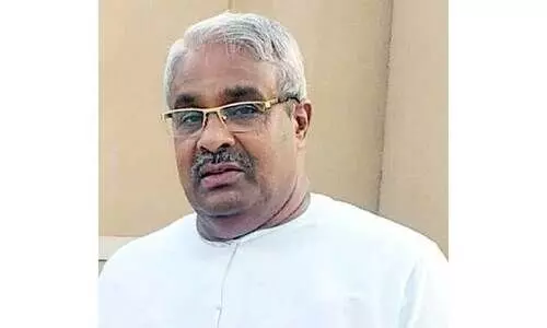 ​പ്രവാസത്തിന്​ വിരാമം, ഹുസൈന്‍ മടങ്ങുന്നു