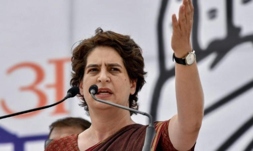 ഹഥ്​രസ്​ ബലാത്സംഗക്കൊല: പെൺകുട്ടിയുടെ മൃതദേഹത്തെയും അപമാനിക്കുന്നു, യോഗി രാജിവെക്കണം