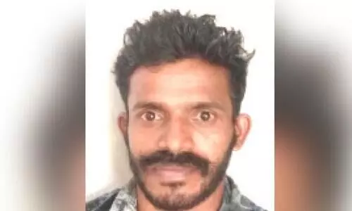 Man arrested for molesting girl