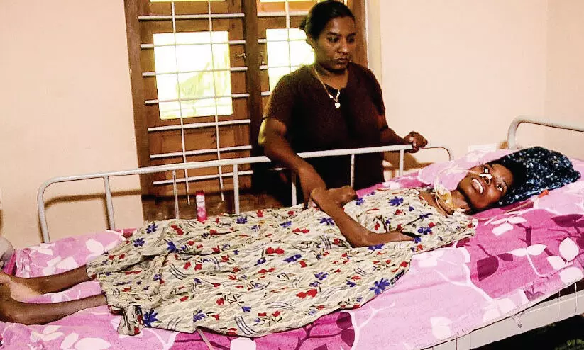 അനസ്തേഷ്യയിലെ പിഴവ്; ദുരിതംപേറി പ്രമീള അനസ്തേഷ്യയിലെ പിഴവ്; ദുരിതംപേറി പ്രമീള