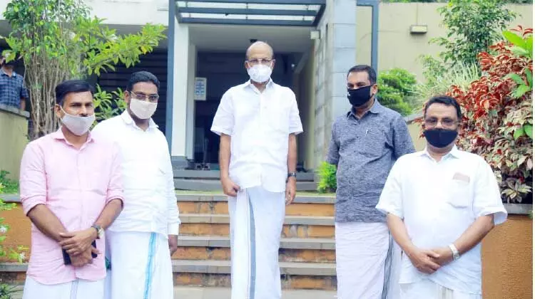 ബ​ഹ്‌​റൈ​ന്‍ പ്ര​വാ​സി​ക​ളു​ടെ യാ​ത്ര​പ്ര​ശ്‌​നം കെ.​എം.​സി.​സി നി​വേ​ദ​നം ന​ല്‍കി