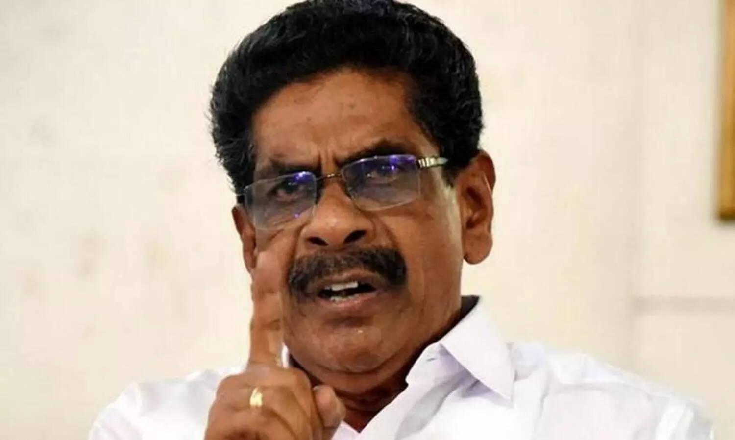 സ്വപ്നയുടെ നിയമനം അറിയില്ലെന്ന മുഖ്യമന്ത്രിയുടെ വാദം ചീട്ടുകൊട്ടാരം പോലെ തകർന്നു- മുല്ലപ്പള്ളി രാമചന്ദ്രൻ