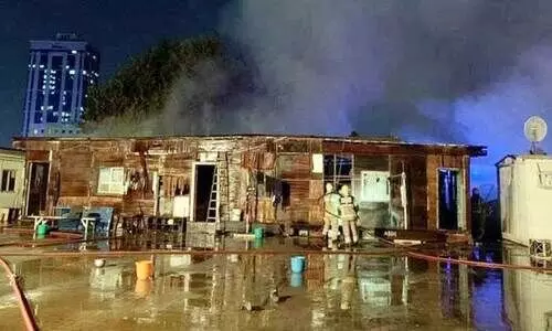 റാക് ലേബര് ക്യാമ്പില് വന്തീപ്പിടിത്തം; 44 തൊഴിലാളികളെ രക്ഷപ്പെടുത്തി സിവില് ഡിഫന്സ് റാക് ലേബര് ക്യാമ്പില് വന്തീപ്പിടിത്തം; 44 തൊഴിലാളികളെ രക്ഷപ്പെടുത്തി സിവില് ഡിഫന്സ്