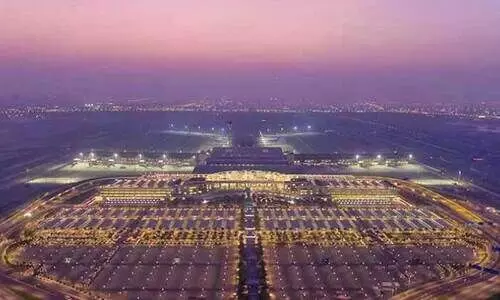 ആറുമാസത്തെ ഇടവേളക്കുശേഷം ഒമാനിൽ വിമാനത്താവളങ്ങൾ തുറന്നു ആറുമാസത്തെ ഇടവേളക്കുശേഷം ഒമാനിൽ വിമാനത്താവളങ്ങൾ തുറന്നു