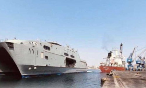 സഹായവസ്​തുക്കളുമായി റോയൽ ഒമാൻ നേവി കപ്പൽ സുഡാനിലെത്തി