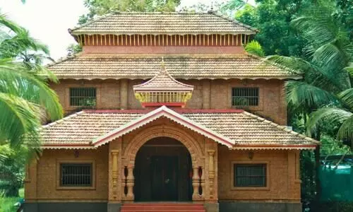 കാരിയിൽ ശ്രീകുമാർ ക്ലബ് അംഗീകാര നിറവിൽ