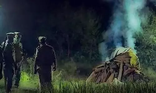 ന​ട്ടെല്ല്​ പൊട്ടി, സ്വകാര്യ ഭാഗത്ത്​ പരിക്ക്​; ഹഥ്​രസ്​ പോസ്​റ്റ്​മോർട്ടം റിപ്പോർട്ട്​