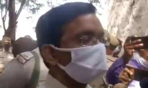 മാധ്യമങ്ങൾ കുറച്ച്​ കഴിഞ്ഞാൽ പോകും; ഹഥ്​രസ്​ ഇരയുടെ കുടുംബത്തിന്​ ജില്ല മജിസ്​ട്രേറ്റി​െൻറ ഭീഷണി