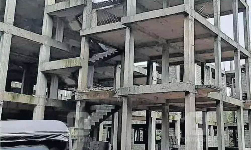 ലൈഫ് മിഷന് പദ്ധതി അധോലോക ഇടപാടാണെന്ന് ഹൈകോടതിയിൽ സി.ബി.ഐ. ലൈഫ് മിഷന് പദ്ധതി അധോലോക ഇടപാടാണെന്ന് ഹൈകോടതിയിൽ സി.ബി.ഐ.