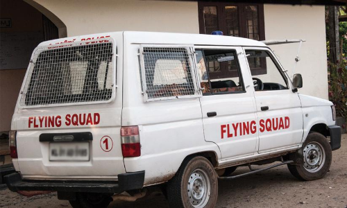 പറന്നുനിരീക്ഷിച്ച് ഫ്ലയിങ് സ്ക്വാഡ്; സെൻട്രലിൽ 44 കേസ്​