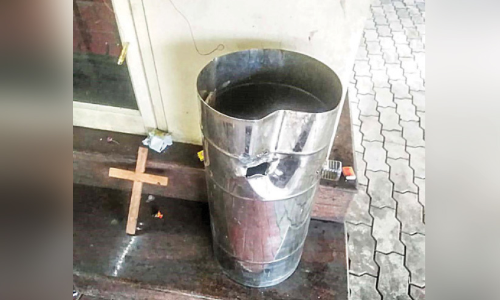 ഭണ്ഡാരം കുത്തിത്തുറന്ന് പണം മോഷ്​ടിച്ചു