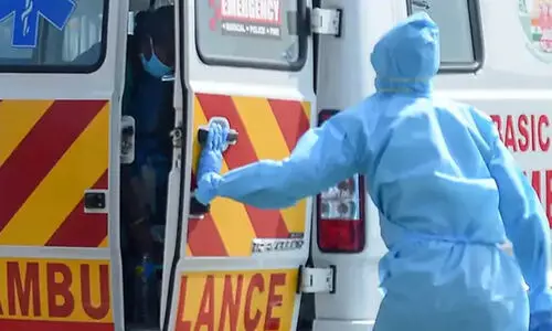 കോവിഡ് പോസിറ്റീവായ ഉദ്യോഗാര്‍ഥിക്ക് ആംബുലന്‍സില്‍ പരീക്ഷ