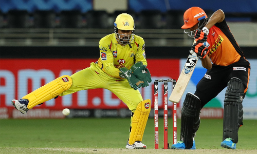 ഐ.പി.എൽ: ഹൈദരാബാദിനെതിരെ ചെന്നൈക്ക്​ ജയിക്കാൻ 165