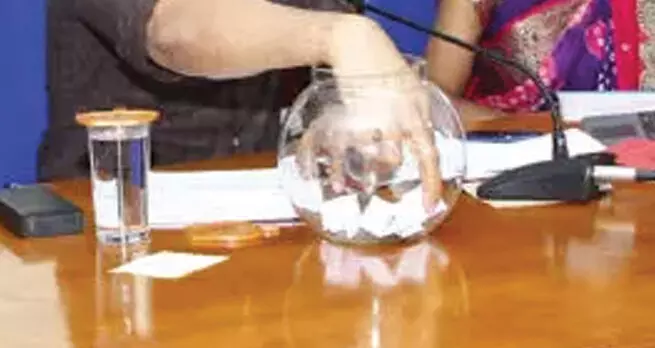 നറുക്കെടുപ്പ് പൂർത്തിയായി; മത്സരാർഥികൾ ഓട്ടത്തിൽ