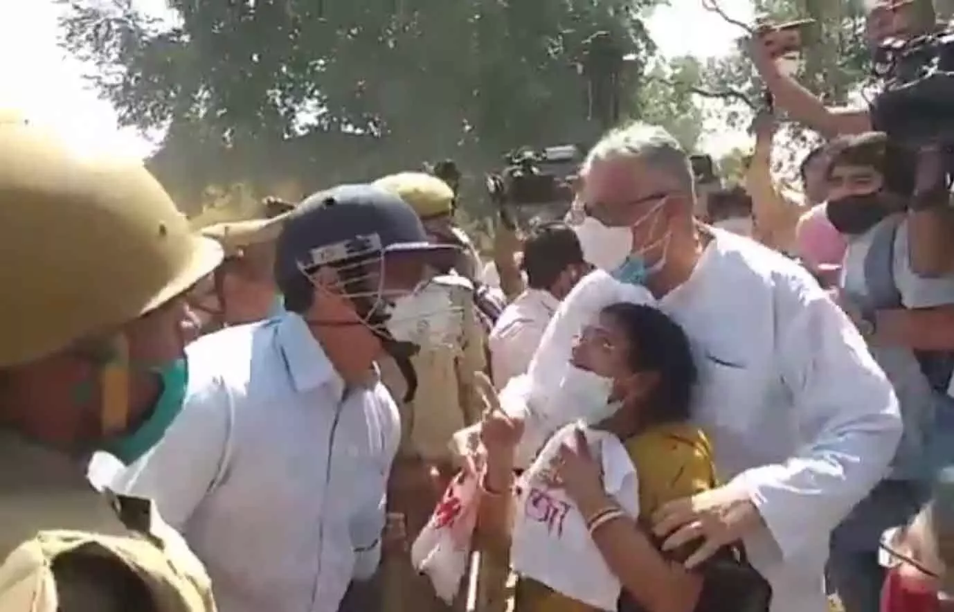 ഹാഥറസിലെത്തിയ തൃണമൂൽ വനിത എം.പിമാരെ മർദിച്ച സംഭവം: സബ് ഡിവിഷണൽ മജിസ്ട്രേറ്റിനെതിരെ പരാതി ഹാഥറസിലെത്തിയ തൃണമൂൽ വനിത എം.പിമാരെ മർദിച്ച സംഭവം: സബ് ഡിവിഷണൽ മജിസ്ട്രേറ്റിനെതിരെ പരാതി