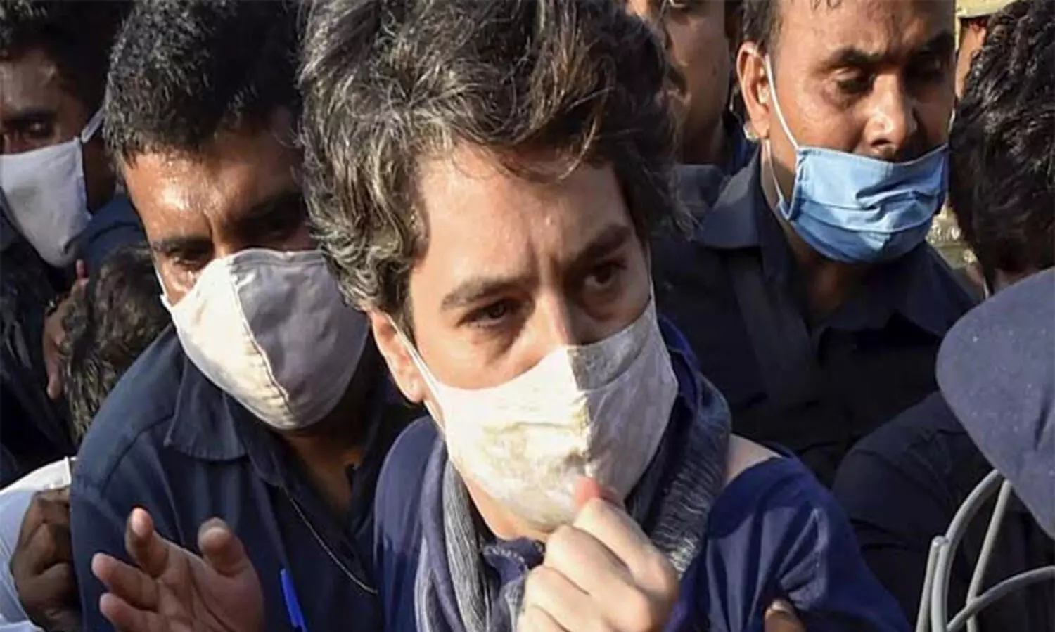 ഹാഥറസ് കൂട്ടബലാൽസംഗം: ജില്ലാ മജിസ്ട്രേറ്റിനെ മാറ്റണമെന്ന് പ്രിയങ്ക ഗാന്ധി