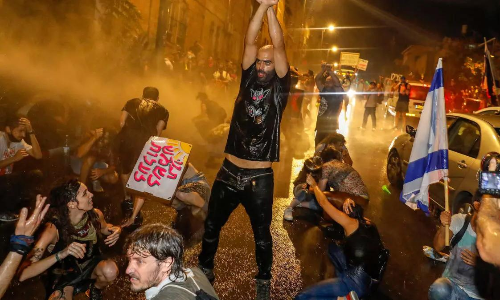 ഇസ്രായേലിൽ നെതന്യാഹു വിരുദ്ധ പ്രക്ഷോഭം ശക്​തം; ലോക്​ഡൗൺ വകവയ്​ക്കാതെ ആയിരങ്ങൾ തെരുവിൽ