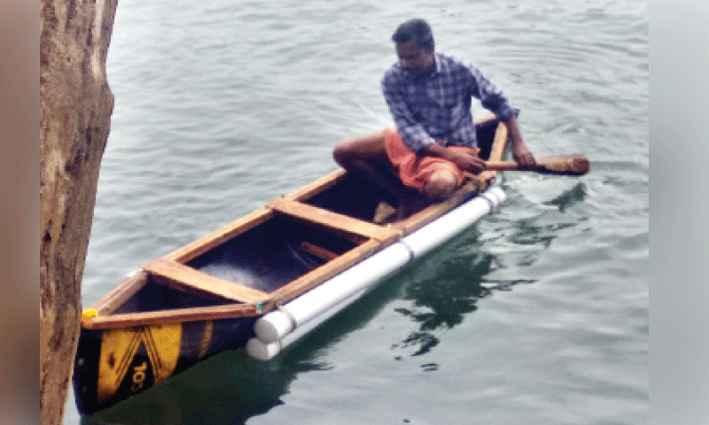 ബാരൽകൊ​െണ്ടാരു തോണി