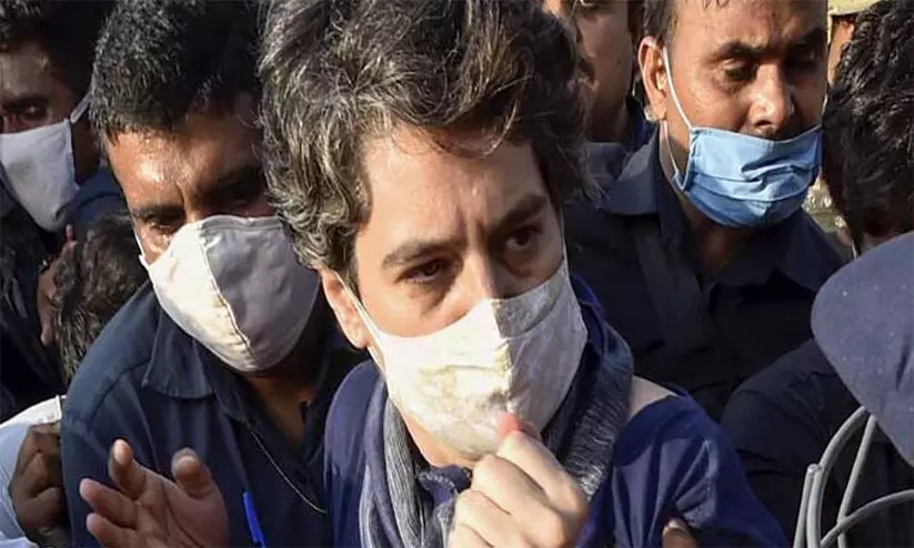 ഹാഥറസ് കൂട്ടബലാൽസംഗം: ജില്ലാ മജിസ്ട്രേറ്റിനെ മാറ്റണമെന്ന് പ്രിയങ്ക ഗാന്ധി