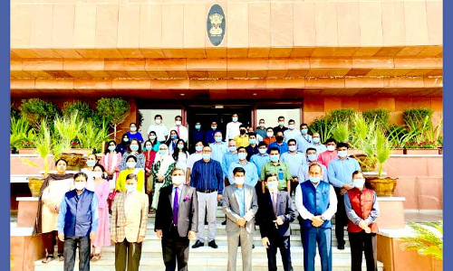 അമീറി​െൻറ വിയോഗം: ദുഃഖാചരണത്തിൽ പങ്കാളിയായി കുവൈത്തിലെ ഇന്ത്യൻ സമൂഹവും