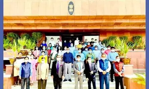 അമീറി​െൻറ വിയോഗം: ദുഃഖാചരണത്തിൽ പങ്കാളിയായി കുവൈത്തിലെ ഇന്ത്യൻ സമൂഹവും