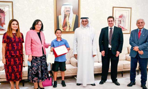 മികച്ച ഡോക്​ടര്‍മാര്‍ക്ക് അവാര്‍ഡ്: ലോഗോ പ്രകാശനം ചെയ്​തു