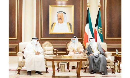 മു​ൻ കു​വൈ​ത്ത്​ അ​മീ​റി​ന്​ പി​താ​വ്​ അ​മീ​റി​െൻറ അ​നു​ശോ​ച​നം