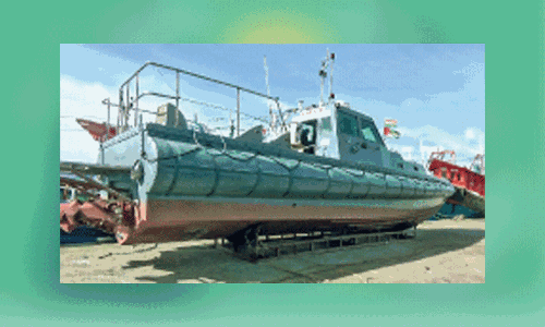 നീറ്റിലിറക്കിയിട്ടും നോ രക്ഷ ; ഇൻറർസെപ്റ്റർ ബോട്ട് വീണ്ടും അറ്റകുറ്റപ്പണിക്ക്