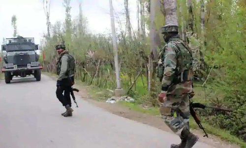 സൗത്ത്​ കശ്​മീരിൽ ഭീകരാക്രമണം: രണ്ട്​ സി.ആർ‌.പി‌.എഫ് ജവാൻമാർക്ക്​ വീരമ്യുതു