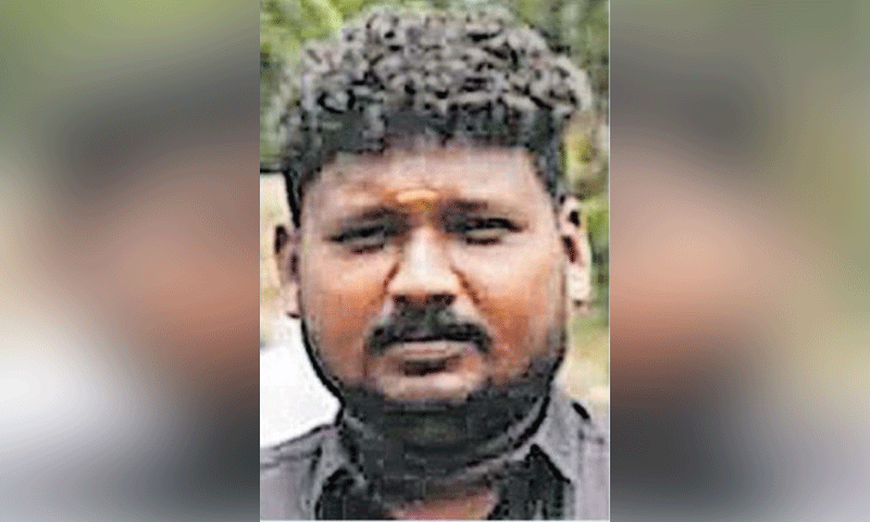 തൃശൂരിൽ സി.പി.എം ബ്രാഞ്ച് സെക്രട്ടറിയെ കുത്തിക്കൊന്നു; മൂന്നുപേർക്ക് പരിക്ക് തൃശൂരിൽ സി.പി.എം ബ്രാഞ്ച് സെക്രട്ടറിയെ കുത്തിക്കൊന്നു; മൂന്നുപേർക്ക് പരിക്ക്