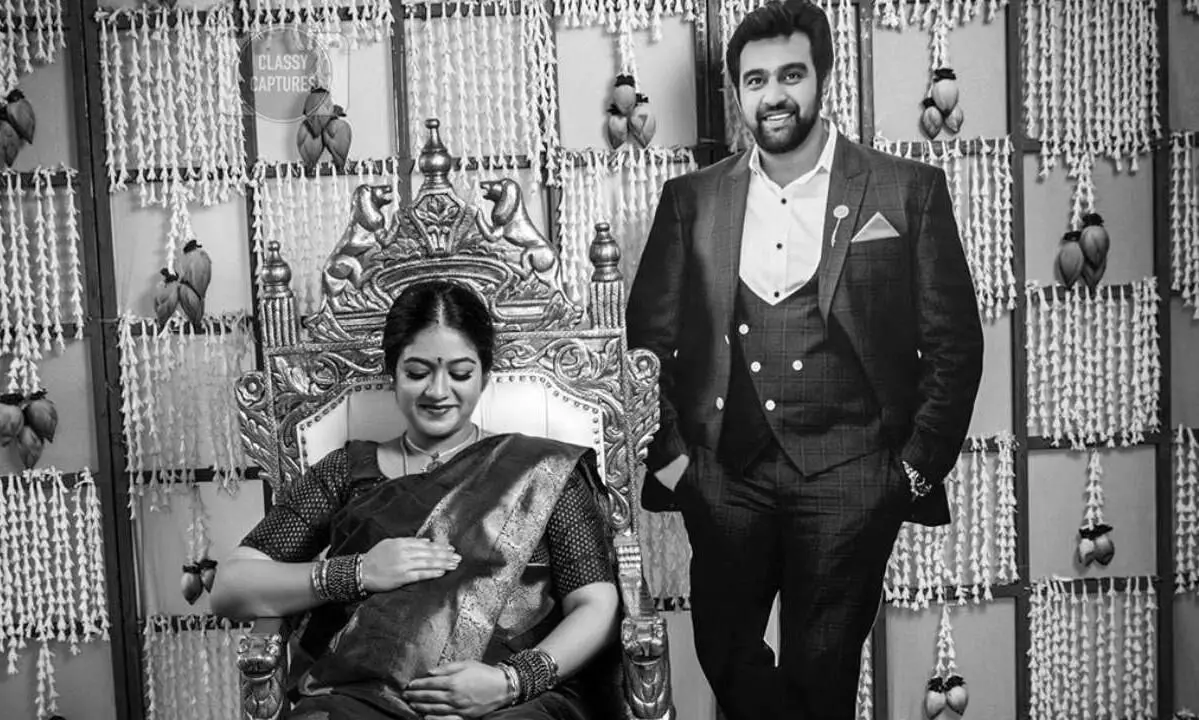 ഇങ്ങനെയാണ് ഇപ്പോൾ വേണ്ടിയിരുന്നത് ചീരു; മേഘ്നയുടെ സീമന്ത ചടങ്ങിൽ ചിരഞ്ജീവിയുടെ സാന്നിധ്യം ഇങ്ങനെയാണ് ഇപ്പോൾ വേണ്ടിയിരുന്നത് ചീരു; മേഘ്നയുടെ സീമന്ത ചടങ്ങിൽ ചിരഞ്ജീവിയുടെ സാന്നിധ്യം