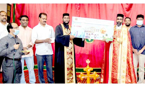 കു​വൈ​ത്ത്​ മ​ഹാ ഇ​ട​വ​ക ആ​ദ്യ​ഫ​ല​പ്പെ​രു​ന്നാ​ൾ കൂ​പ്പ​ൺ പ്ര​കാ​ശ​നം