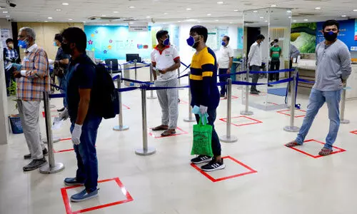 അടച്ചിട്ട സ്​ഥലങ്ങളിൽ കോവിഡിനെ ചെറുക്കാൻ ആറടി അകലം മതിയാകില്ല- യു.എസ്​ ആരോഗ്യ ഏജൻസി