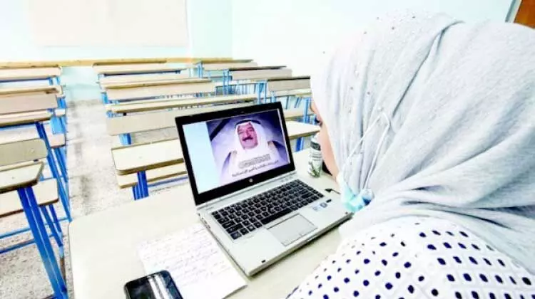 അ​റ​ബി​ക്​ സ്​​കൂ​ൾ അ​ക്കാ​ദ​മി​ക വ​ർ​ഷം ഒാ​ൺ​ലൈ​നാ​യി ആ​രം​ഭി​ച്ചു