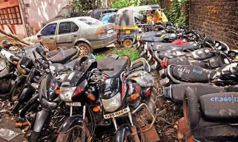 പൊലീസ് സ്റ്റേഷനുകളിൽ പിടിച്ചിട്ട 714 വാഹനം ഓണ്ലൈനായി വില്ക്കും പൊലീസ് സ്റ്റേഷനുകളിൽ പിടിച്ചിട്ട 714 വാഹനം ഓണ്ലൈനായി വില്ക്കും