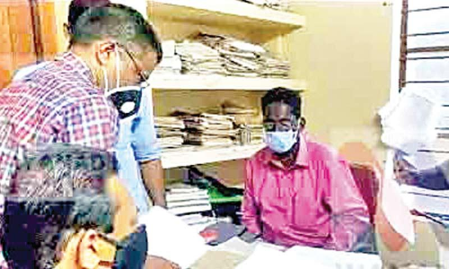 കൈക്കൂലി വാങ്ങുന്നതിനിടെ ബത്തേരി ഫയർ സ്​റ്റേഷൻ ഓഫിസർ​ പിടിയിൽ