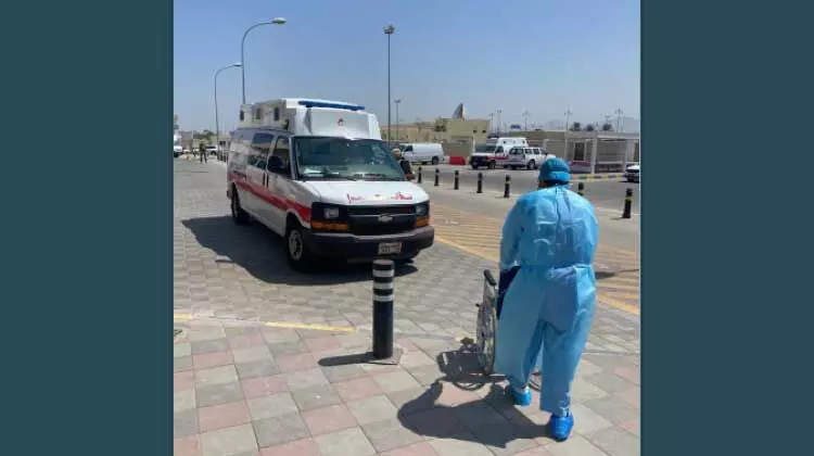 കോവിഡ് ഫീൽഡ് ആശുപത്രിയിൽ രോഗികളെ പ്രവേശിപ്പിച്ചുതുടങ്ങി കോവിഡ് ഫീൽഡ് ആശുപത്രിയിൽ രോഗികളെ പ്രവേശിപ്പിച്ചുതുടങ്ങി