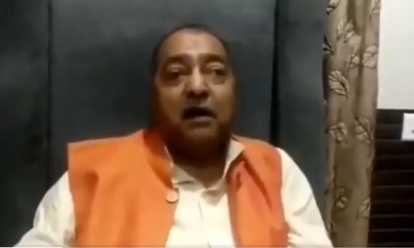 ഇരയാകുന്ന സ്ത്രീകളെ കുറ്റിക്കാടുകളിലും വയലുകളിലുമാണ് കണ്ടെത്താറ്; ഹാഥറസ് പെൺകുട്ടിയെ അധിക്ഷേപിച്ച് ബി.ജെ.പി നേതാവ് ഇരയാകുന്ന സ്ത്രീകളെ കുറ്റിക്കാടുകളിലും വയലുകളിലുമാണ് കണ്ടെത്താറ്; ഹാഥറസ് പെൺകുട്ടിയെ അധിക്ഷേപിച്ച് ബി.ജെ.പി നേതാവ്