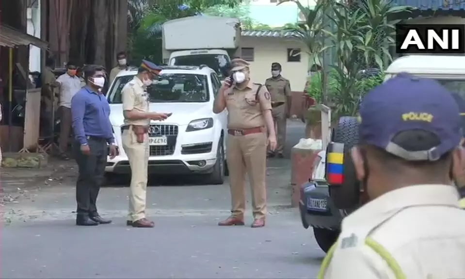 റിയ ച​ക്രബർത്തി ജയിൽ മോചിതയായി