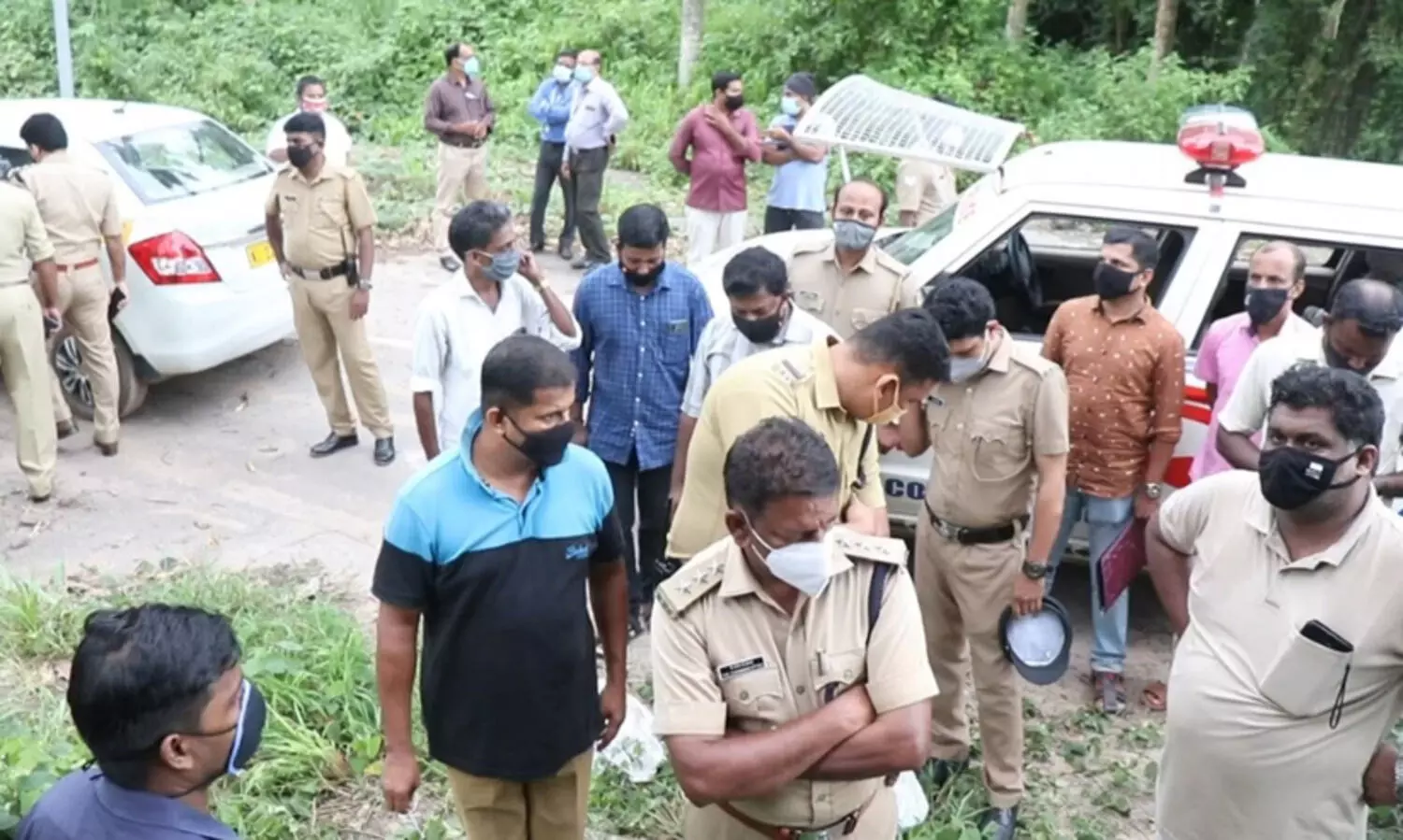 എക്‌സൈസ് പരിശോധനക്കിടെ ടെക്‌നോപാര്‍ക്കില്‍ നാടൻ ബോംബ് ‌പൊട്ടിത്തെറിച്ചു