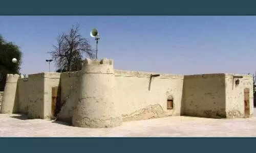 വിനോദ സഞ്ചാരികളെയും ചരിത്ര കുതുകികളെയും മാടിവിളിച്ച് ജവാദ മസ്ജിദ്