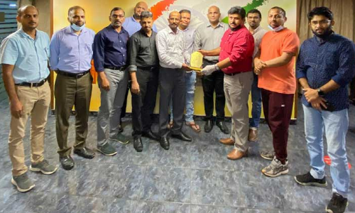 അബൂബക്കർ കാടേങ്ങലിനു യാത്രയയപ്പ് നൽകി