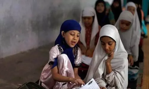 സർക്കാർ മദ്​റസകൾ പൂട്ടാനൊരുങ്ങി അസം; ഖജനാവിലെ പണം മതപഠനത്തിന്​ നൽകാനാവില്ലെന്ന്​