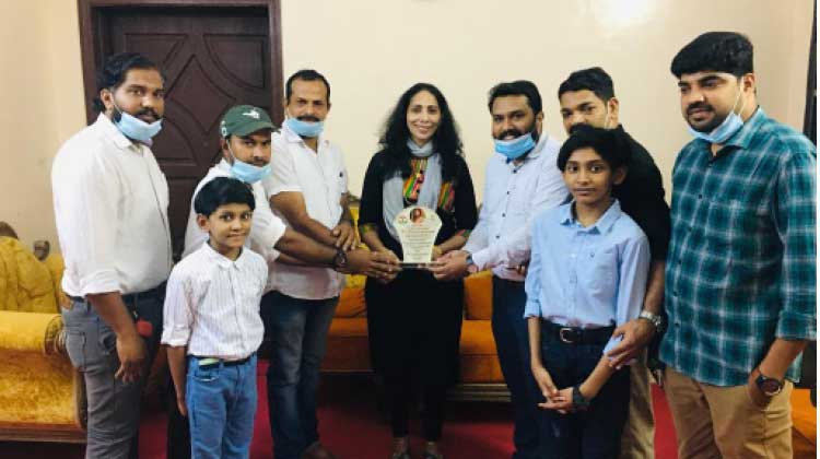 ഷീബ എബ്രഹാമിനെ ആദരിച്ചു ഷീബ എബ്രഹാമിനെ ആദരിച്ചു