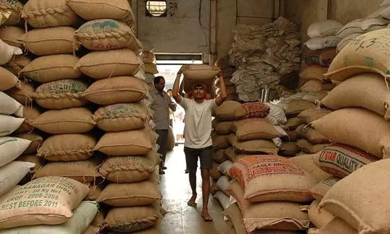 റേഷന്‍കടകളില്‍ ഗോതമ്പിനു പകരം ആട്ട